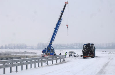 Szalagkorlt pts a Szomor s Trsa pt Kft. kivitelezsben.